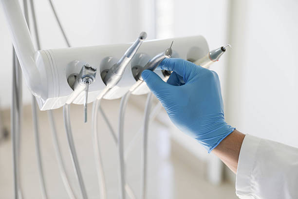 Professional Tooth Extraction technician working in Cherokee, OK